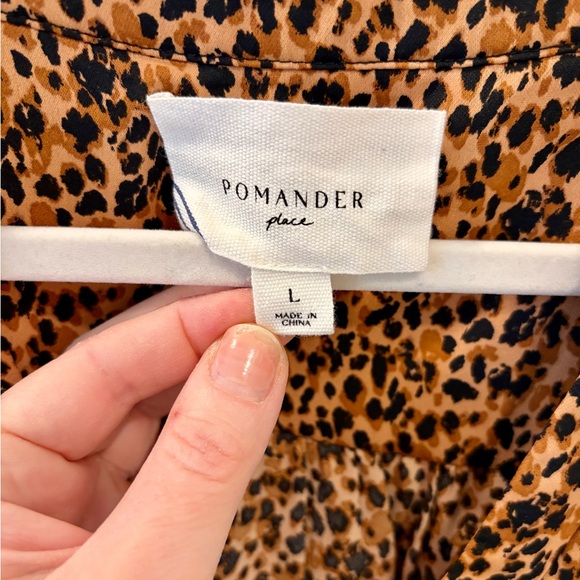 Tuckernuck Pomander Place Kenzo Dress in Leopard, size Large - Picture 6 of 7